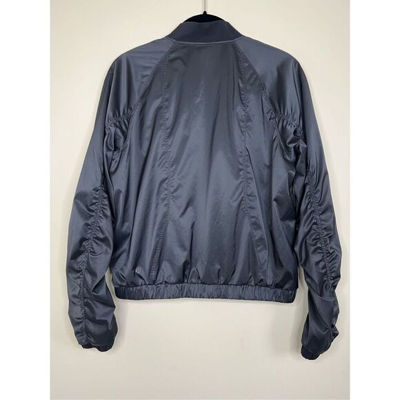 Lululemon Above The Clouds Jacket in Black - Picture 4 of 7